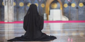 4 Dosa yang Bisa Membuat Sholat Tidak Diterima Selama 40 Hari